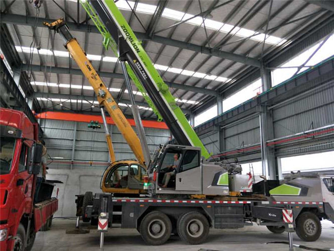 博白县高空车出租需要注意哪些安全事项？