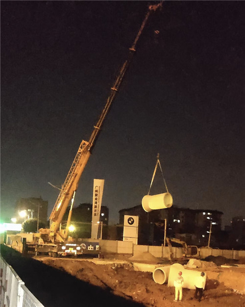 博白县“弯臂矫正”—— 吊车的 “形变补偿” 技术